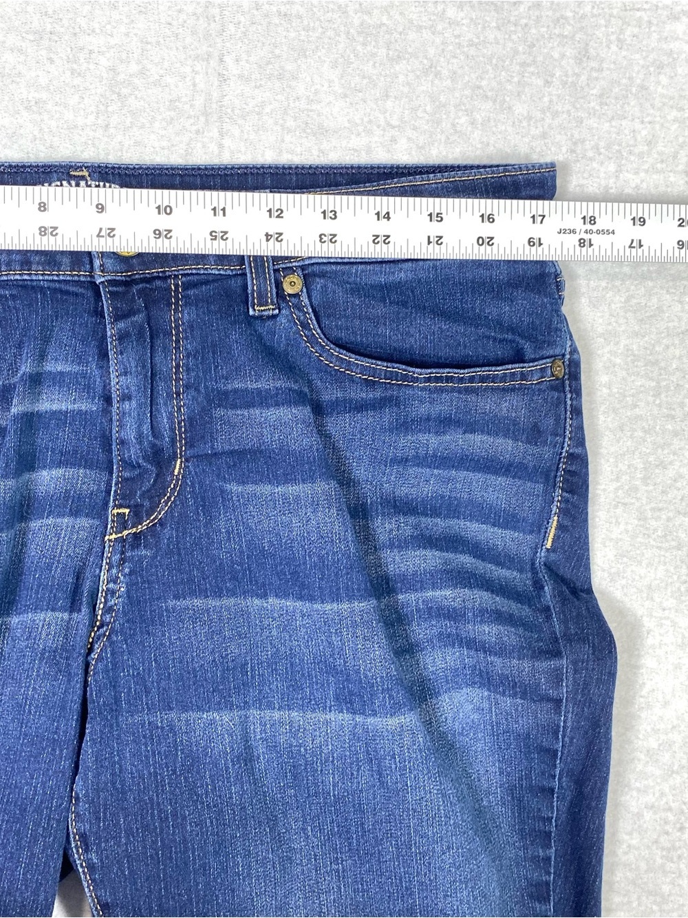 Levi's Signature Modern Bootcut Jeans Women's 16S Blue Mid Rise Stretch Denim - Picture 11 of 13